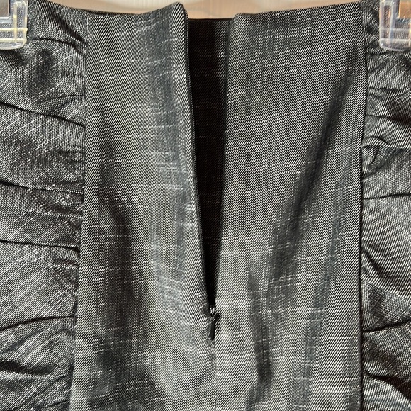 Anthropologie Cartonnier Ruched Knee Length Pencil Skirt, Black & Gray - size 2 - Picture 7 of 7